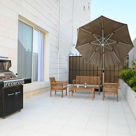 2 Bedroom Apartment In Jeddah-2